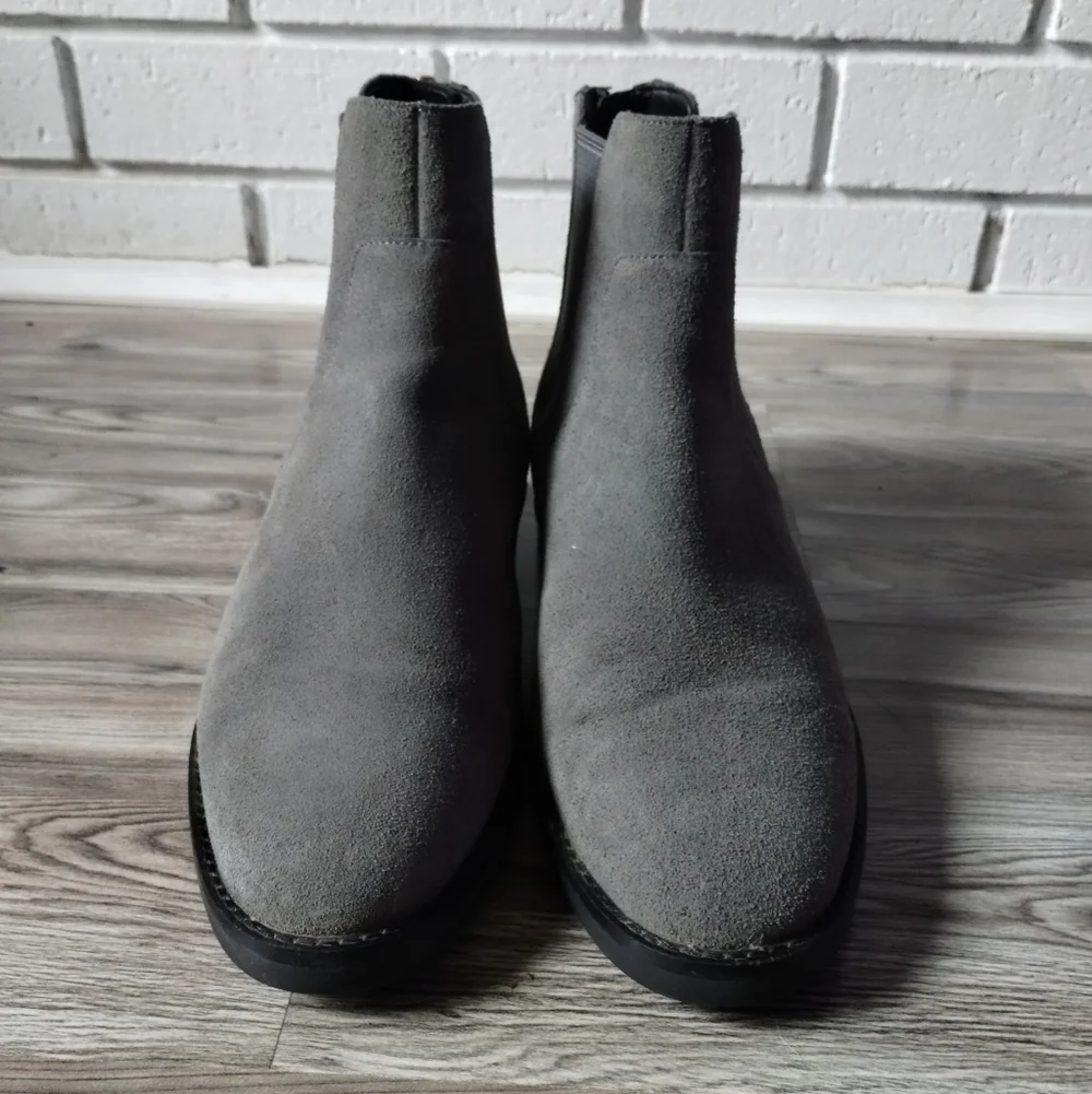 Cole Hann Reid Gray Sueded Waterproof Booties Women's Size 8